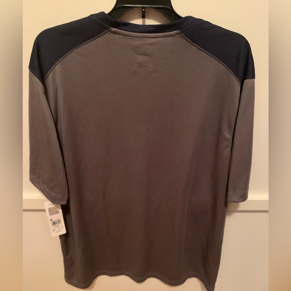 NWT Chicago Bears Tee - Picture 6 of 10